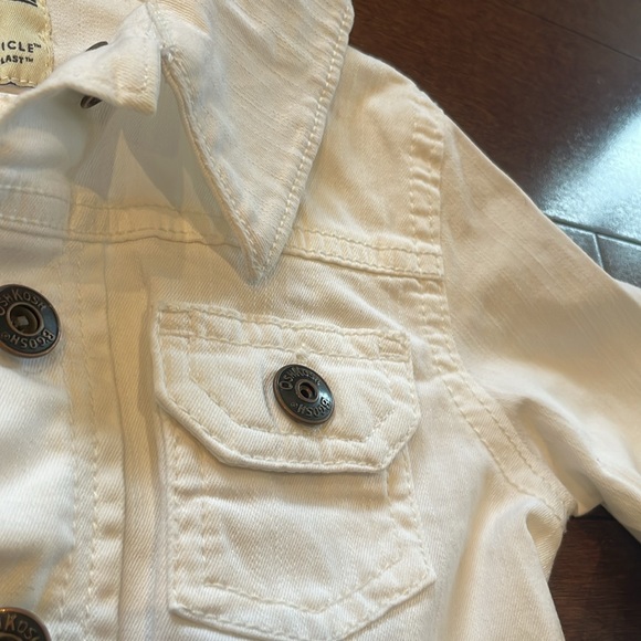 White jean jacket - Picture 4 of 6